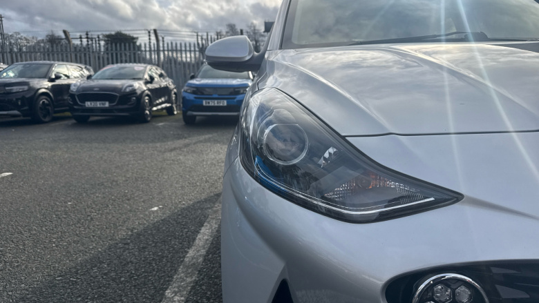 Hyundai i10 1.2 MPi Premium 5dr Petrol Hatchback